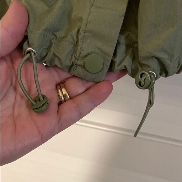 MNG Cropped Fit Oversized Pull Adjustable Cropped Stylish Olive Utility Jacket - Picture 10 of 11